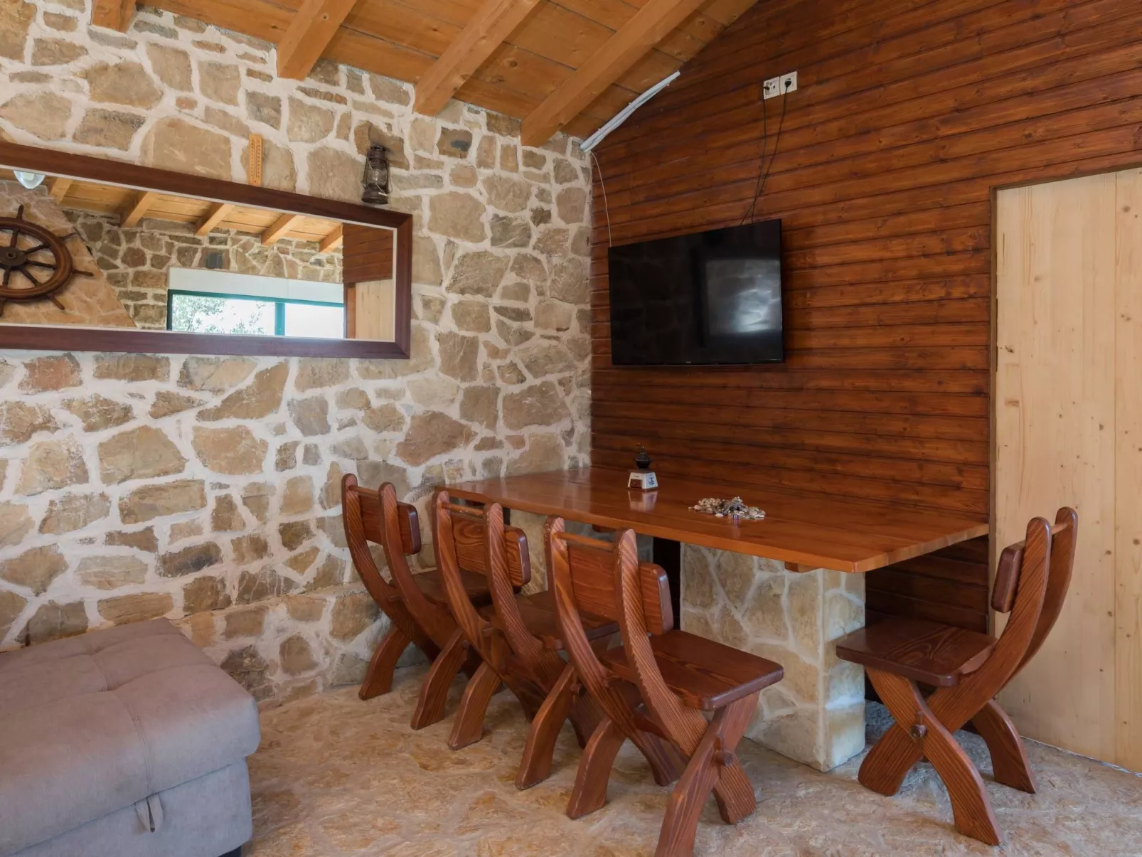 Ferienvilla Kalista mit Pool und tollem Ausblick-Image-tags.info