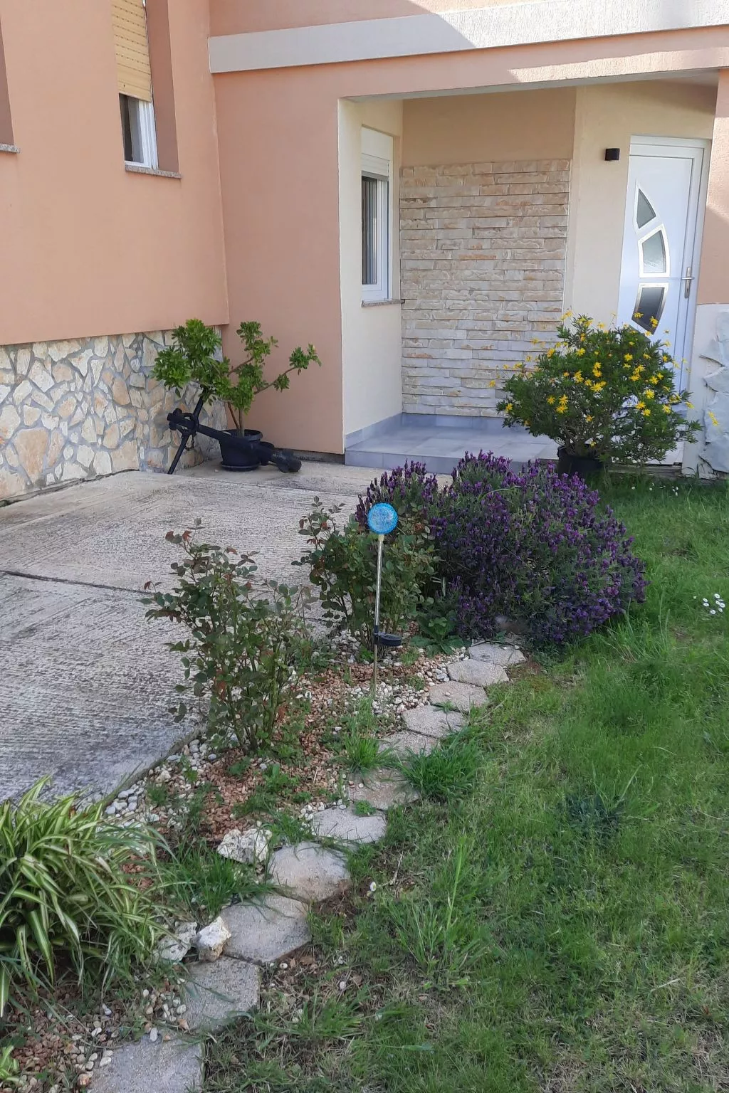 Schönes Apartment in Banjole mit Terrasse-Buiten