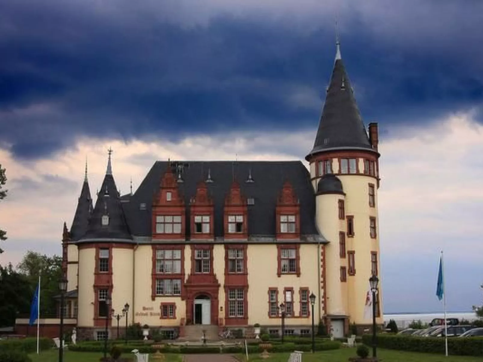 Gemütliche Wohnung mit Grill und Seeblick-Buiten