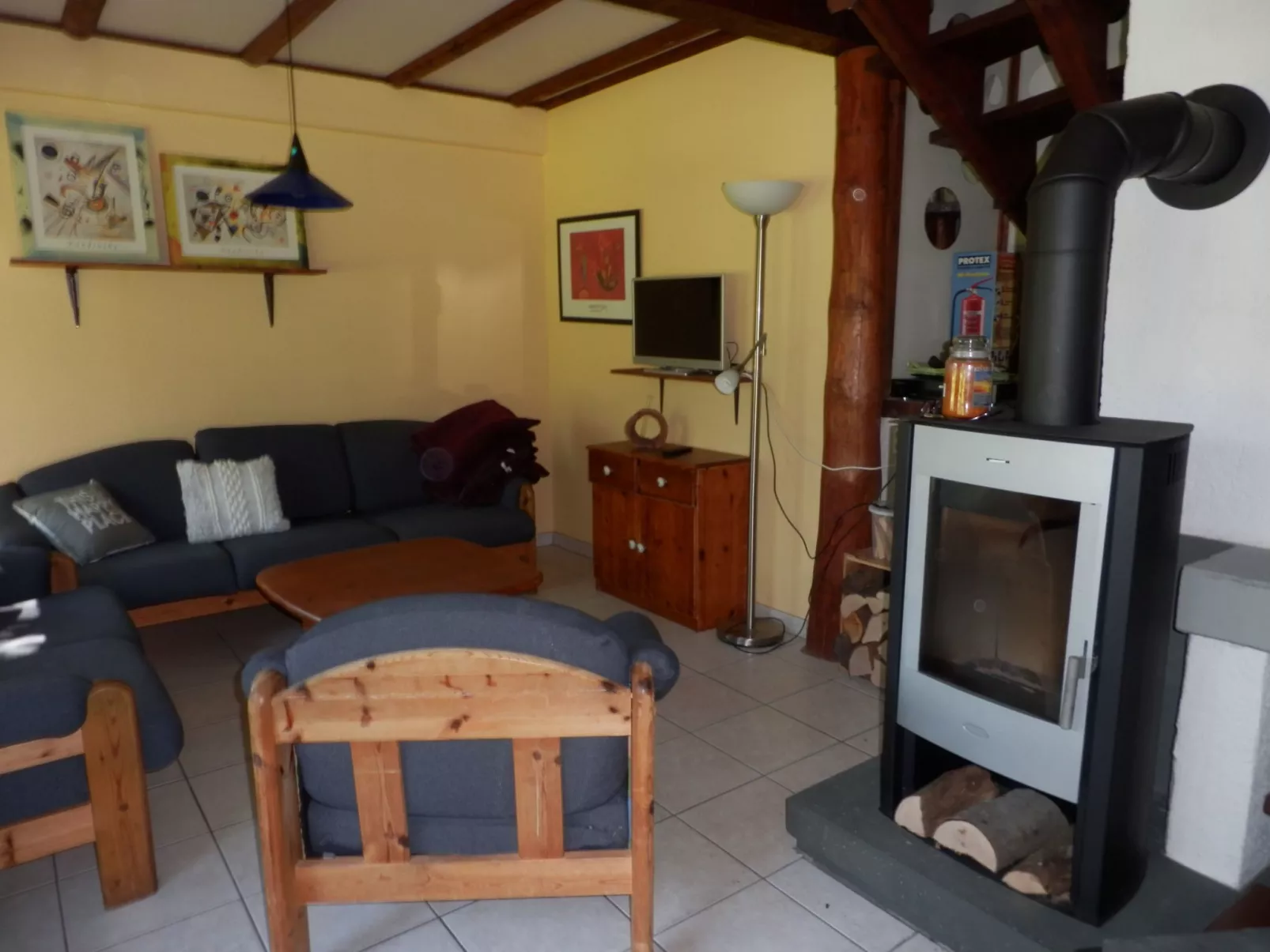 Mit Grill, Terrasse und Garten-Binnen