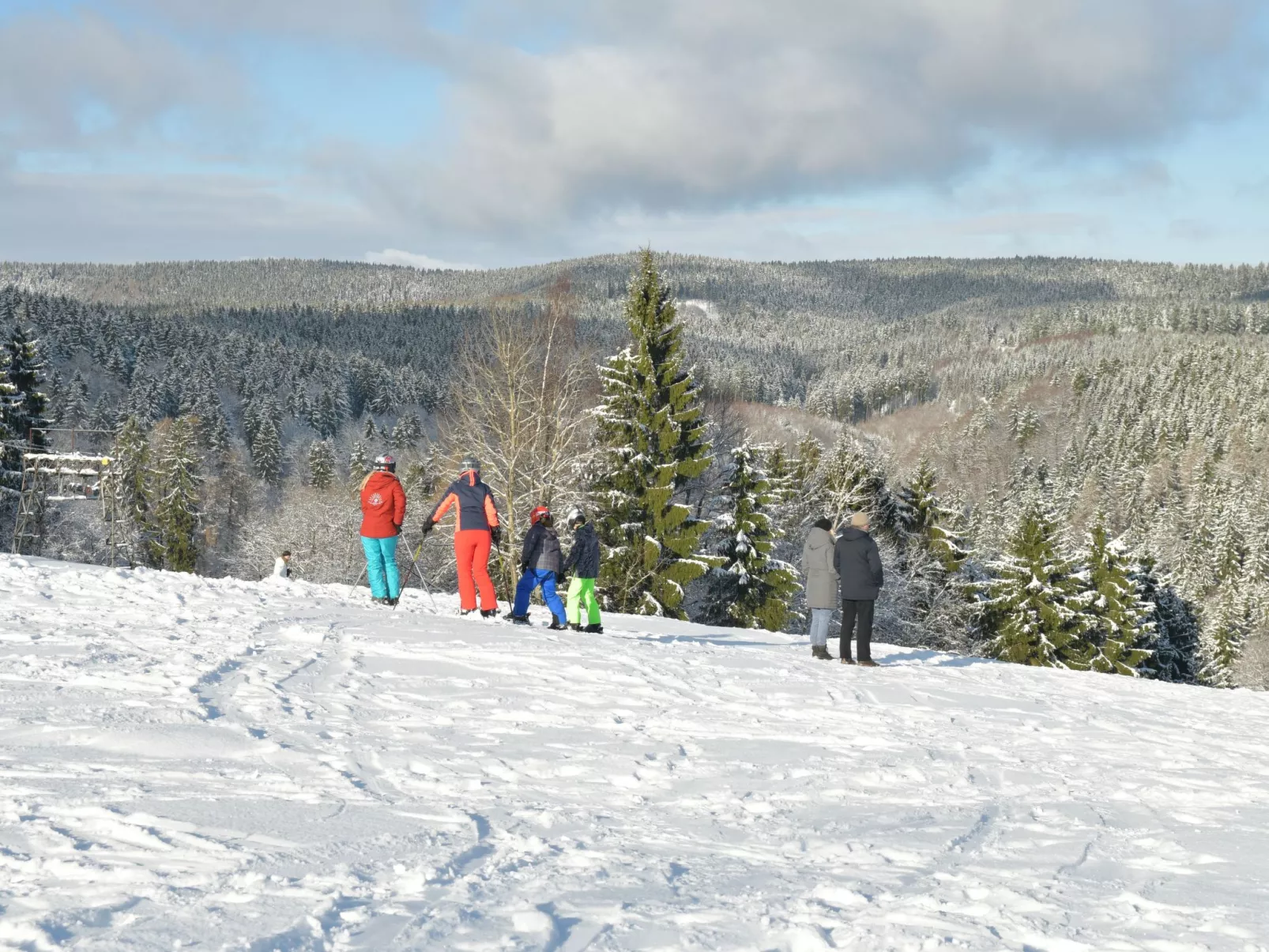 Mit herrlicher Aussicht in die Berge-Image-tags.info