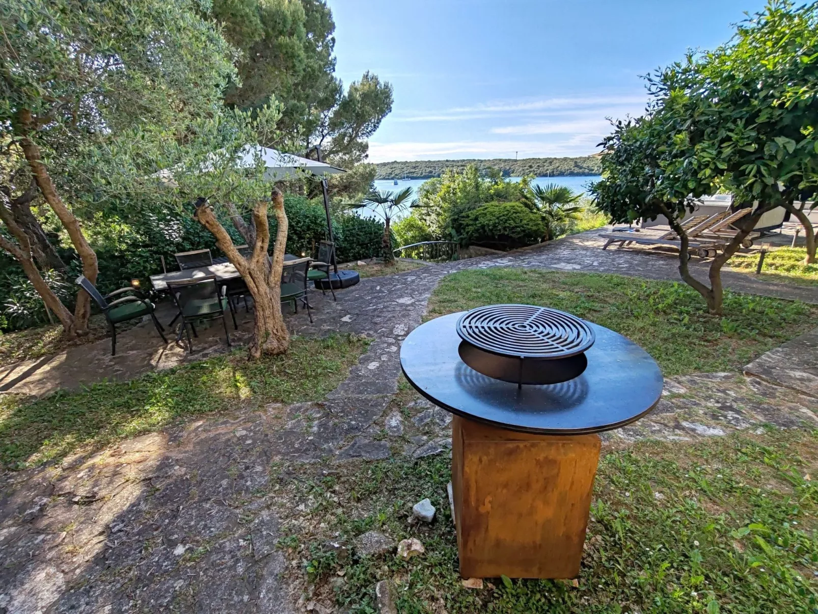 Haus Rina Banjole mit Whirlpool und Garten-Buiten