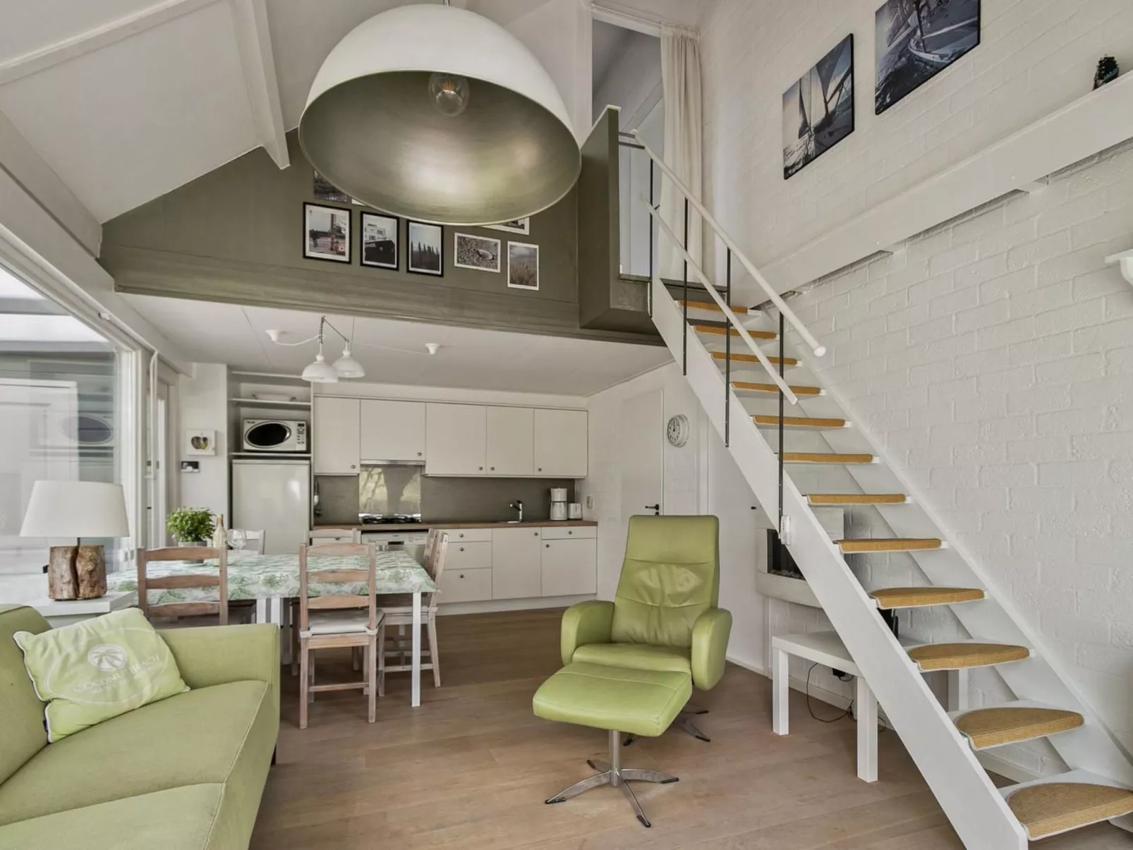 Schöne Familien-Ferienwohnung in Zeeland-Image-tags.info