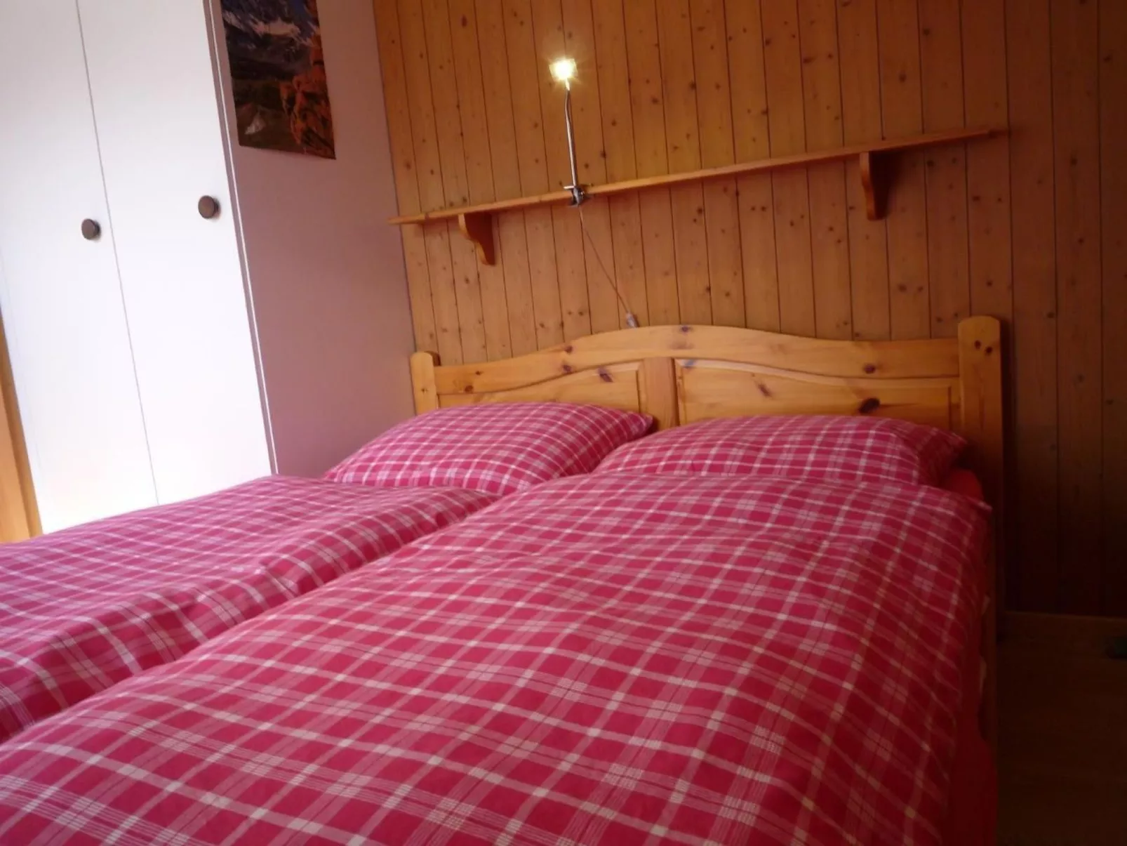 Sonnige Ferienwohnung mit Terrasse,idyllische Lage-Binnen