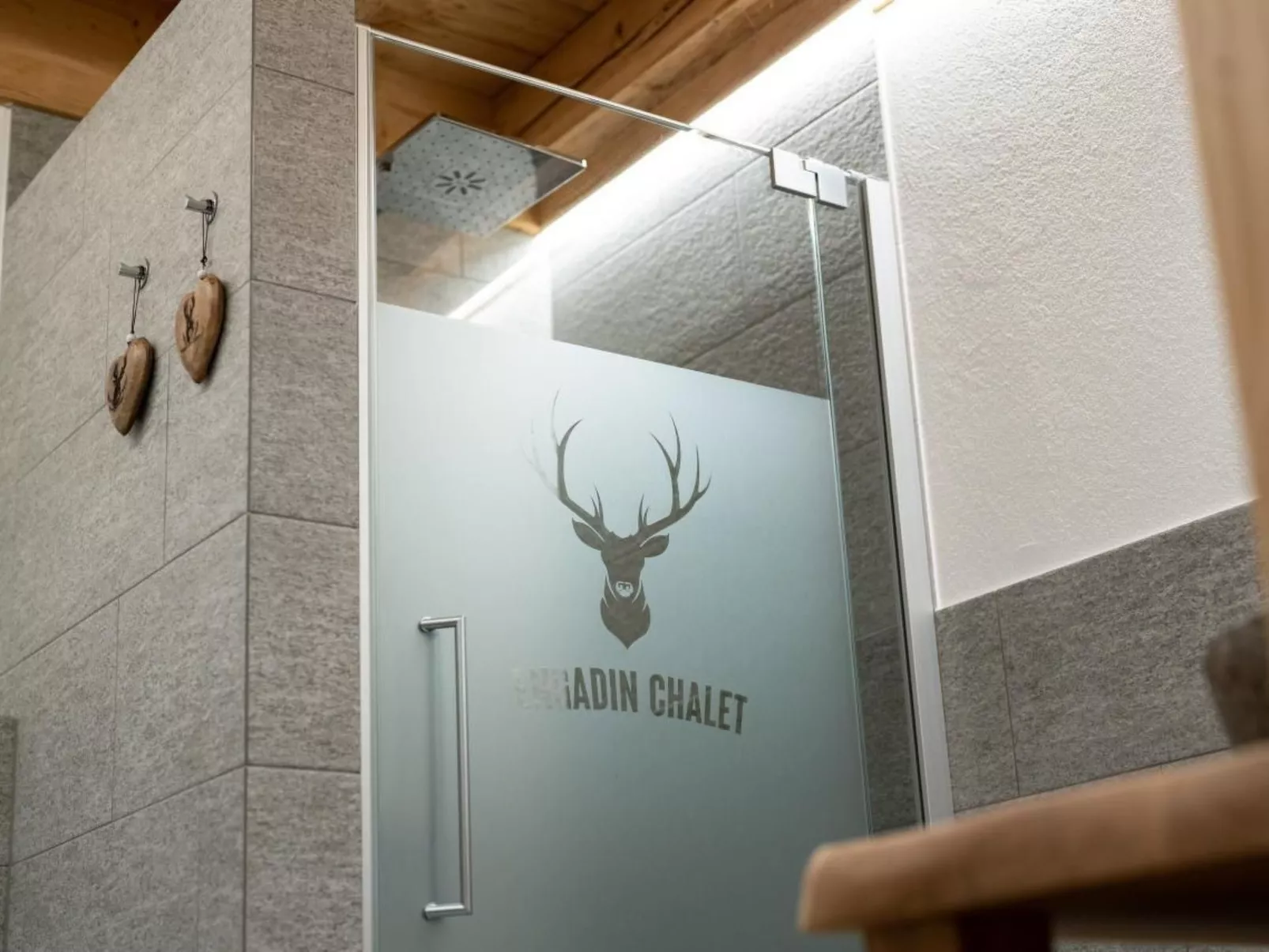 Engadin Chalet Apart-Binnen