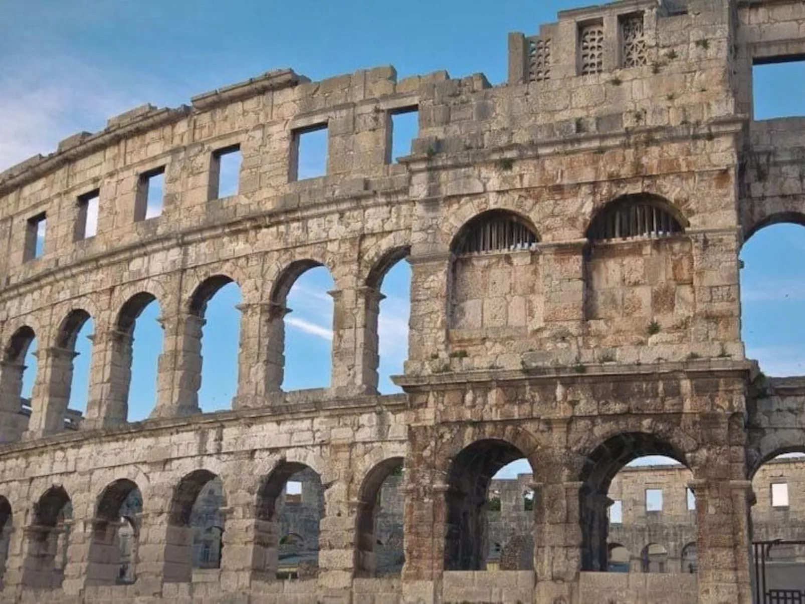 Ferienvilla mit Pool in Pula-Binnen
