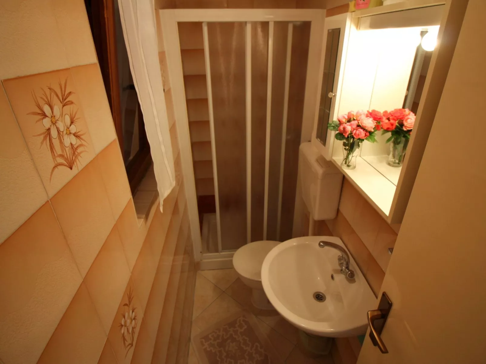 Radojka L-Image-tags.info