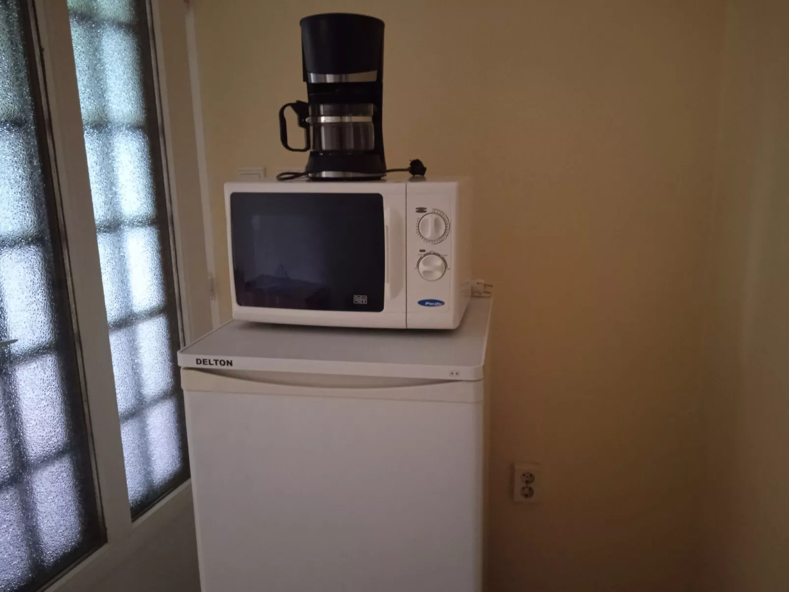 Kleines Ferienhaus in einer ruhigen Strasse-Image-tags.info