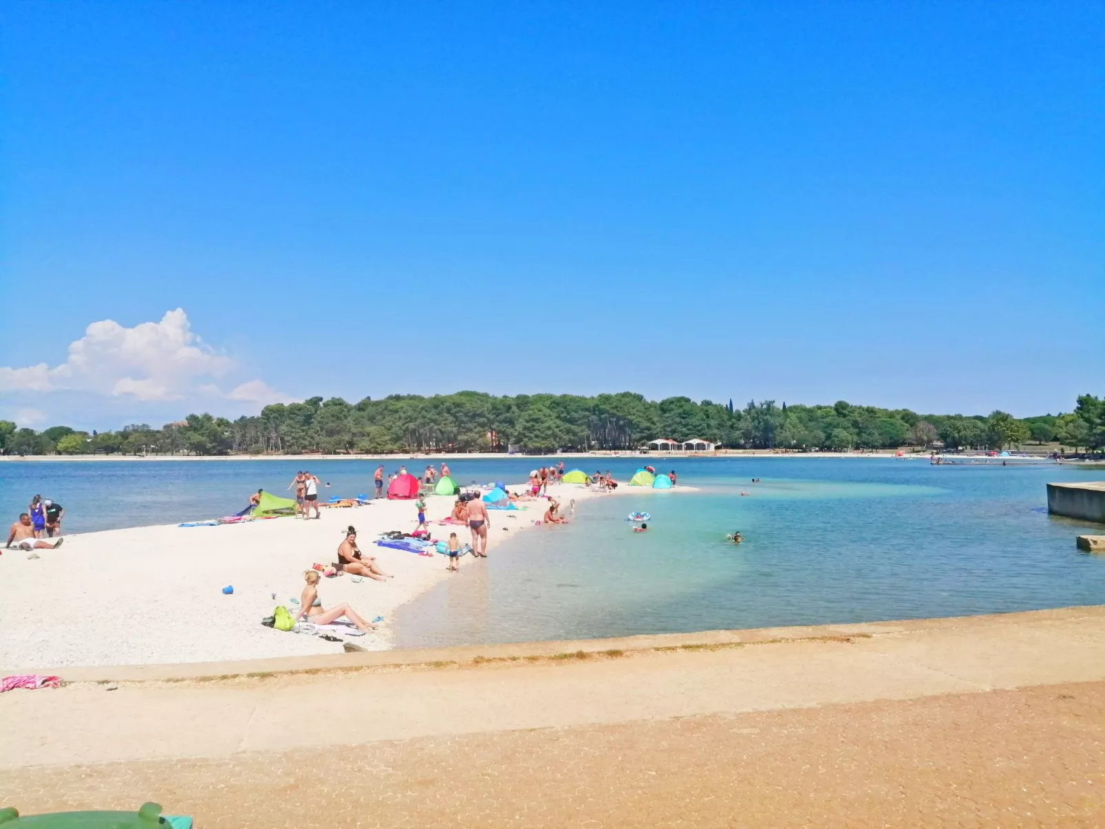 Im Dorf Valbandon, 800 m vom Strand entfernt-Binnen