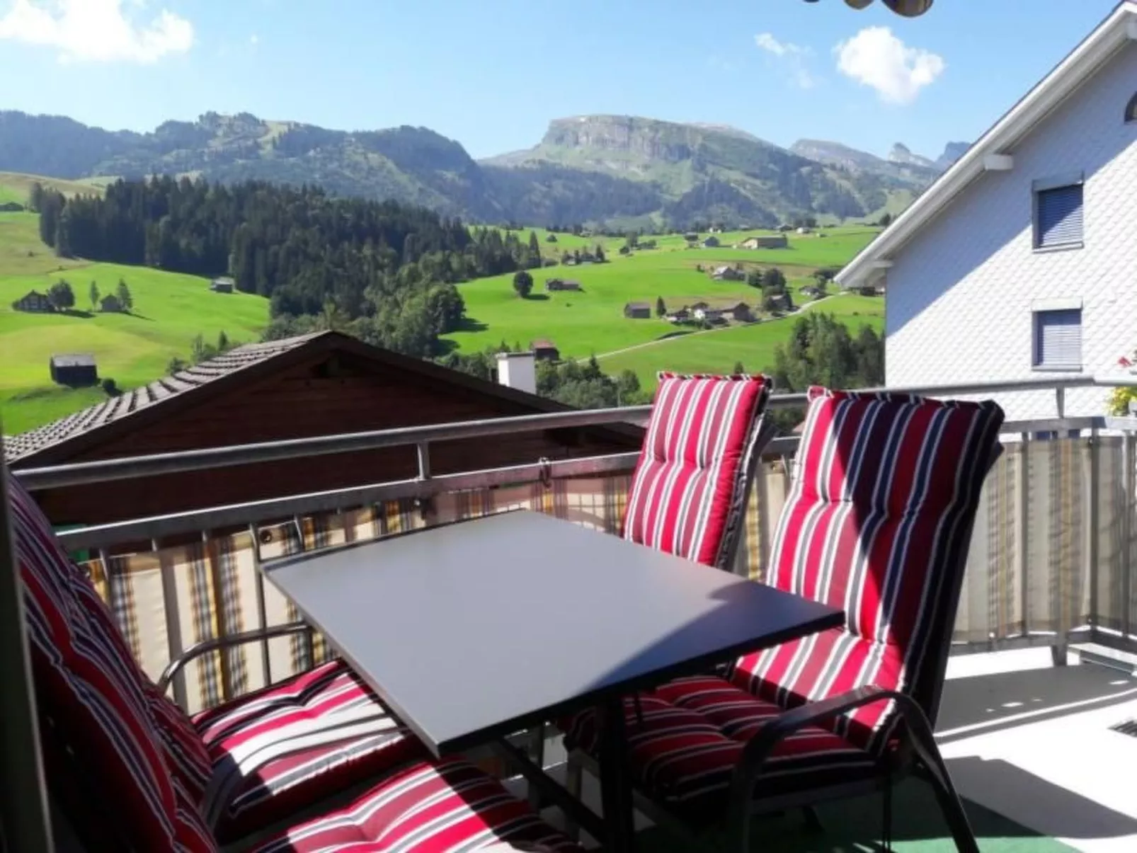 Studio Friedegg-Image-tags.info