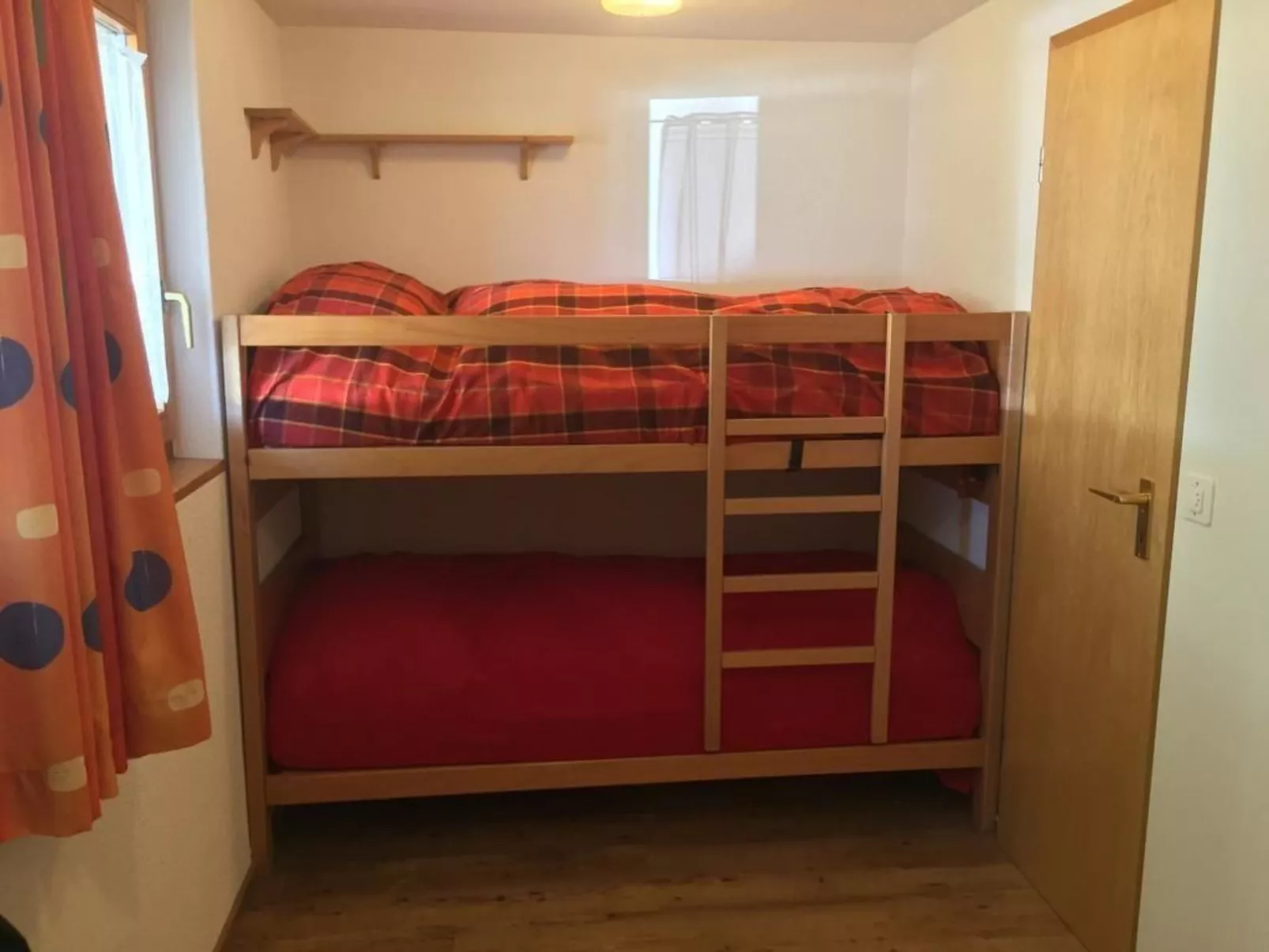 Chalet Schybi-Binnen