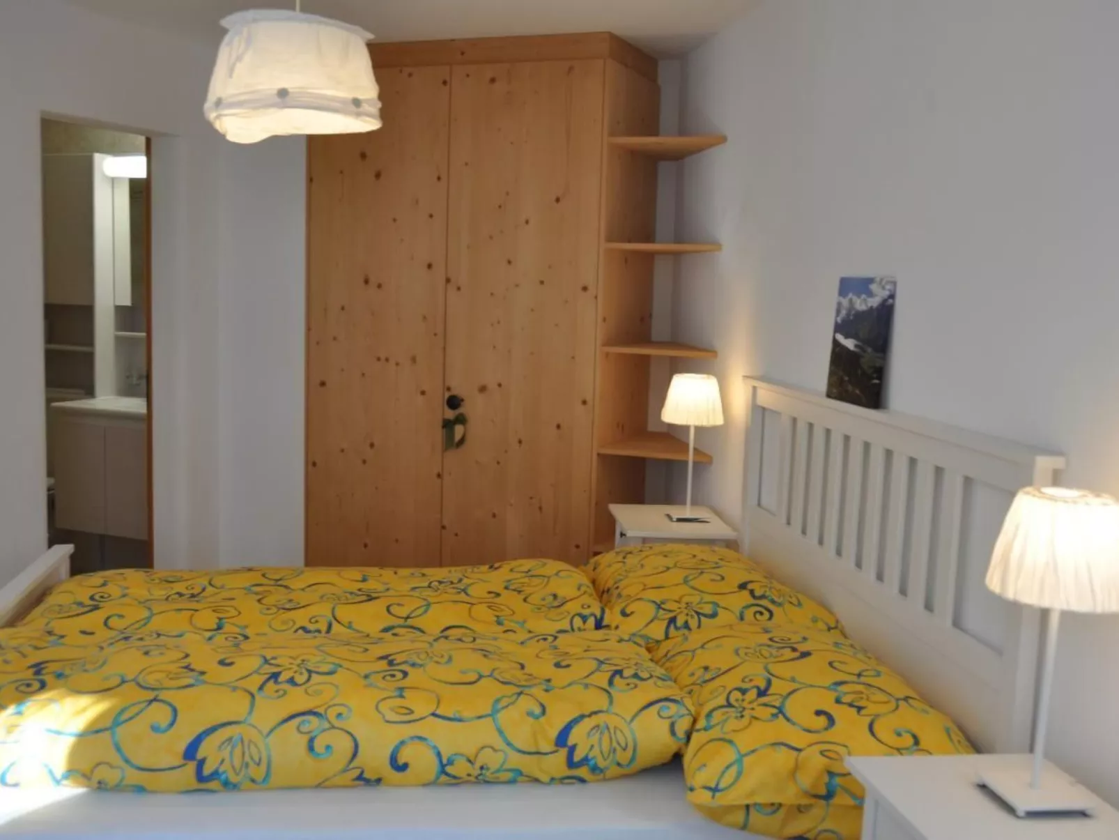 Chesa Sunasain V5-Binnen