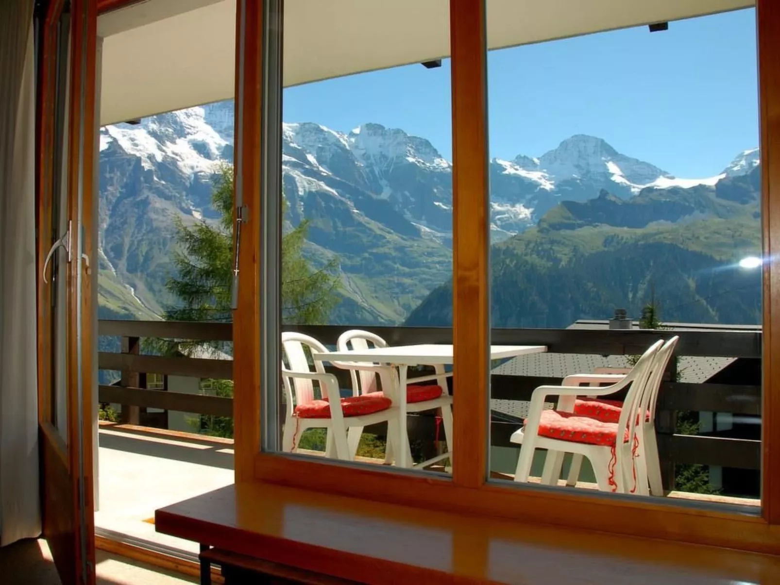 Chalet Crystal-Image-tags.info