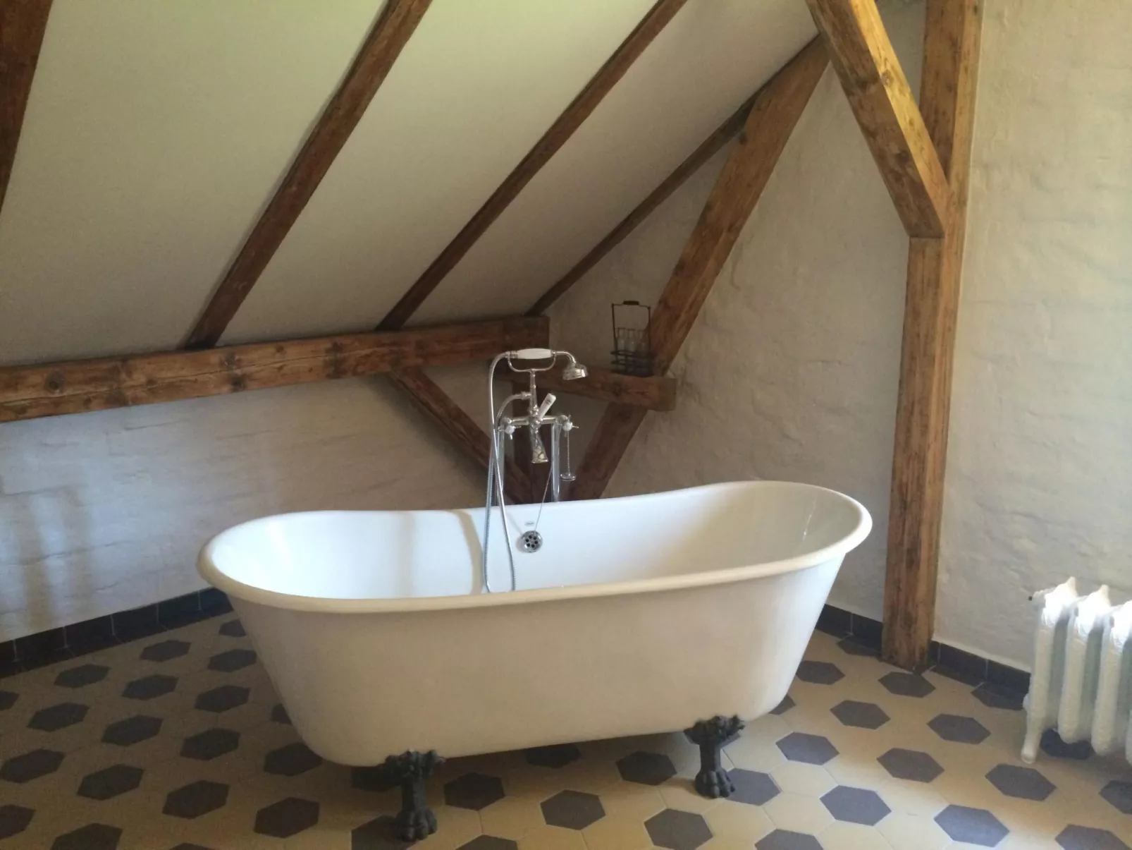 Luxuriöse Wohnung im denkmalgeschützten Bahnhof-Image-tags.info