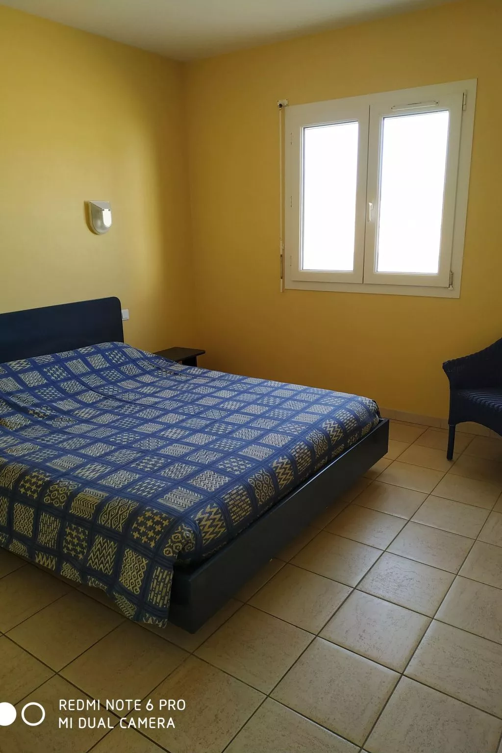 Haus am Meer, die Füße im Sand-Binnen