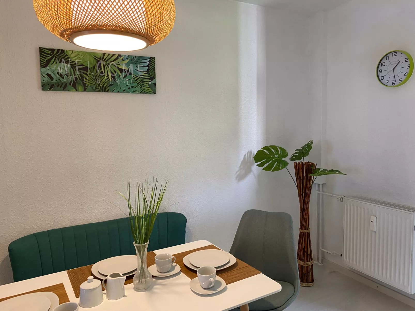 Grüne Oase neben Duisburg Hbf-Binnen