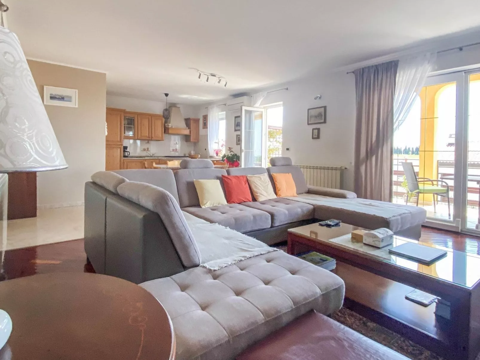 Villa "Chiara" mit privatem Pool-Binnen