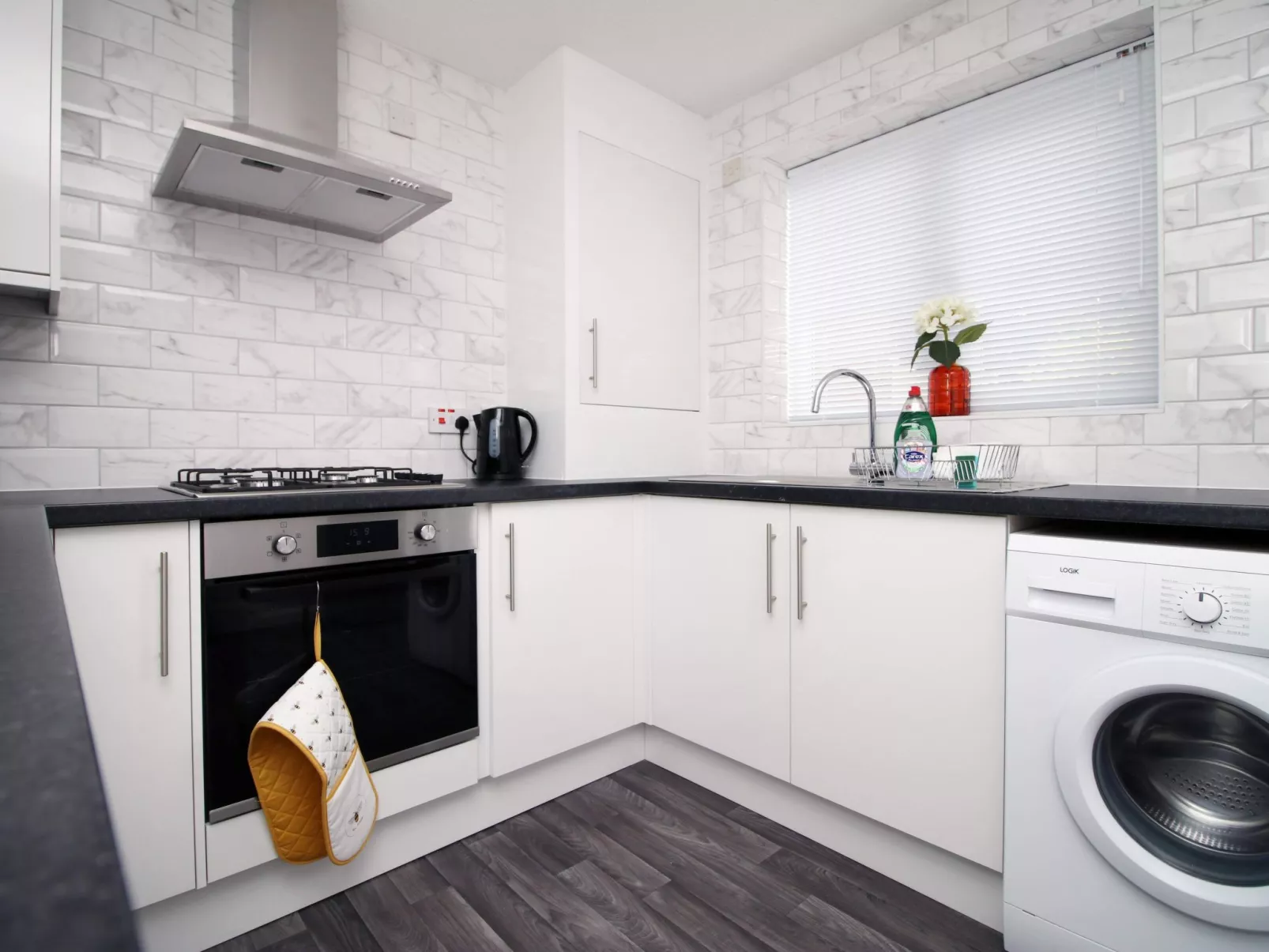 2 Schlafzimmer Haus- 3 Betten, Kostenloses Parken, WiFi, Patio-Image-tags.info