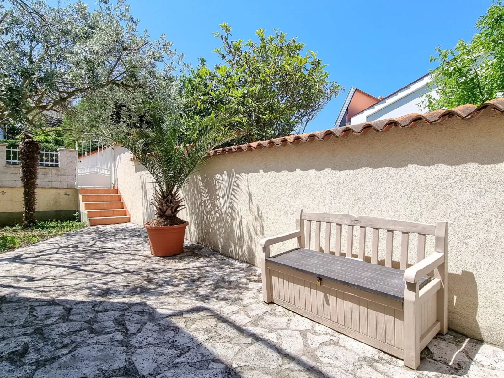 Apartment mit Meerblick für 4 Personen-Buiten