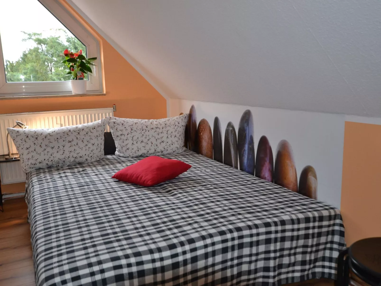 Großzügige Ferienwohnung mit Terrasse-Binnen