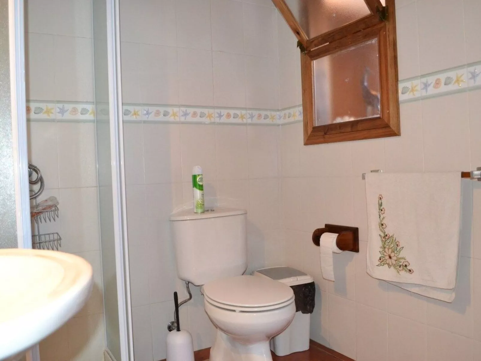 Haus Douce Mer-Image-tags.info