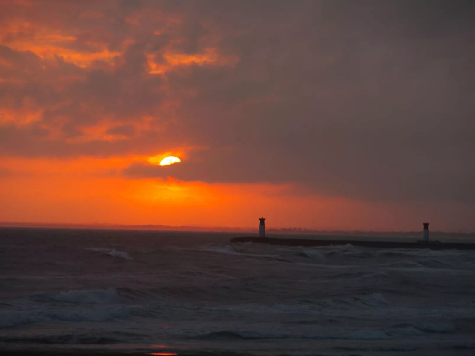 Mobiles Haus mit Blick auf das Wasser-Buiten