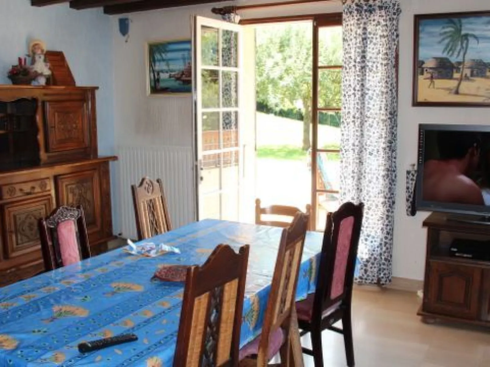 Für 6 Personen ca. 110 m&sup2; in Pugny-Chatenod, Auvergne-Rhône-Alpes (Savoyen-Binnen