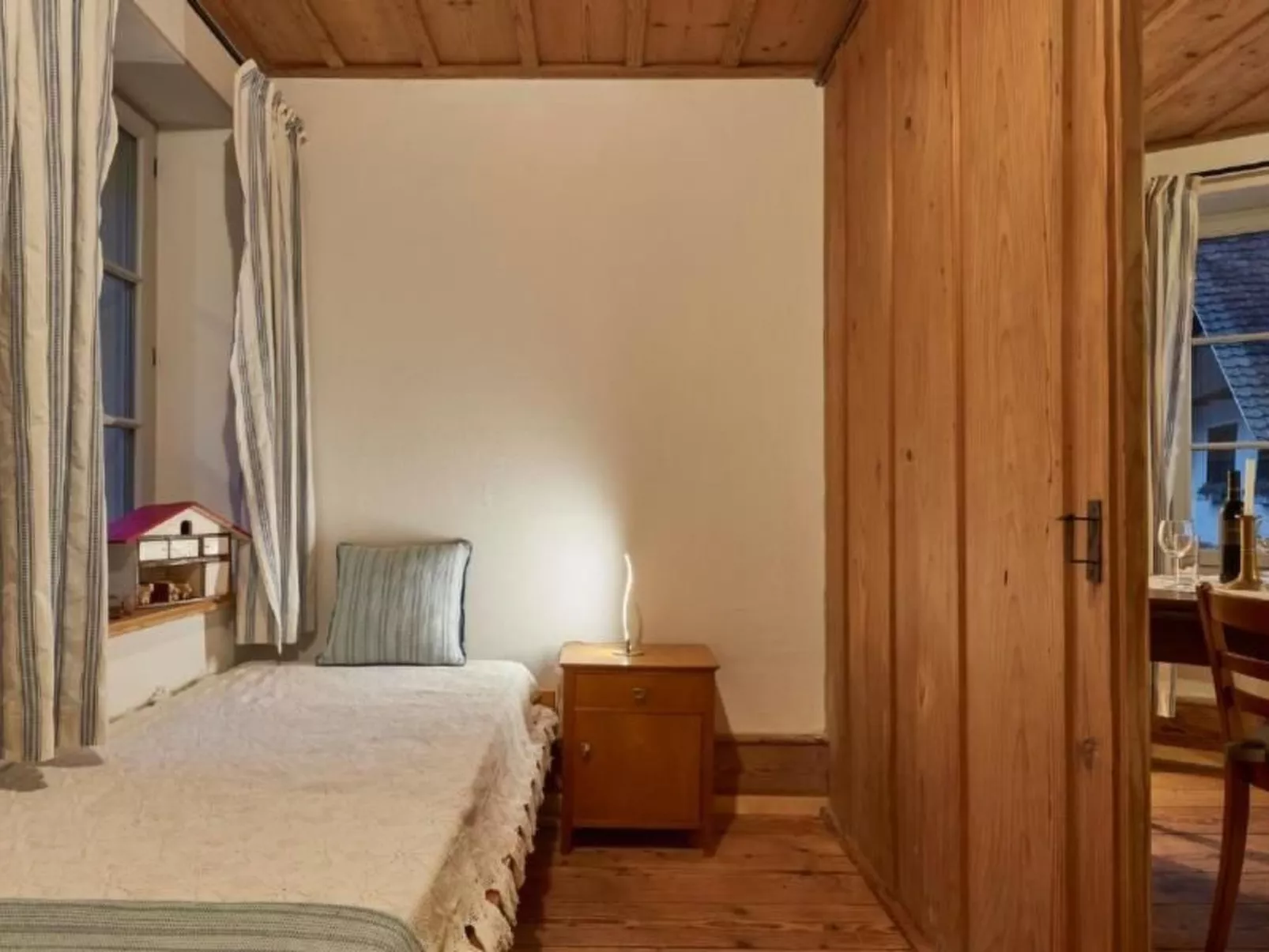 Spycher-Image-tags.info