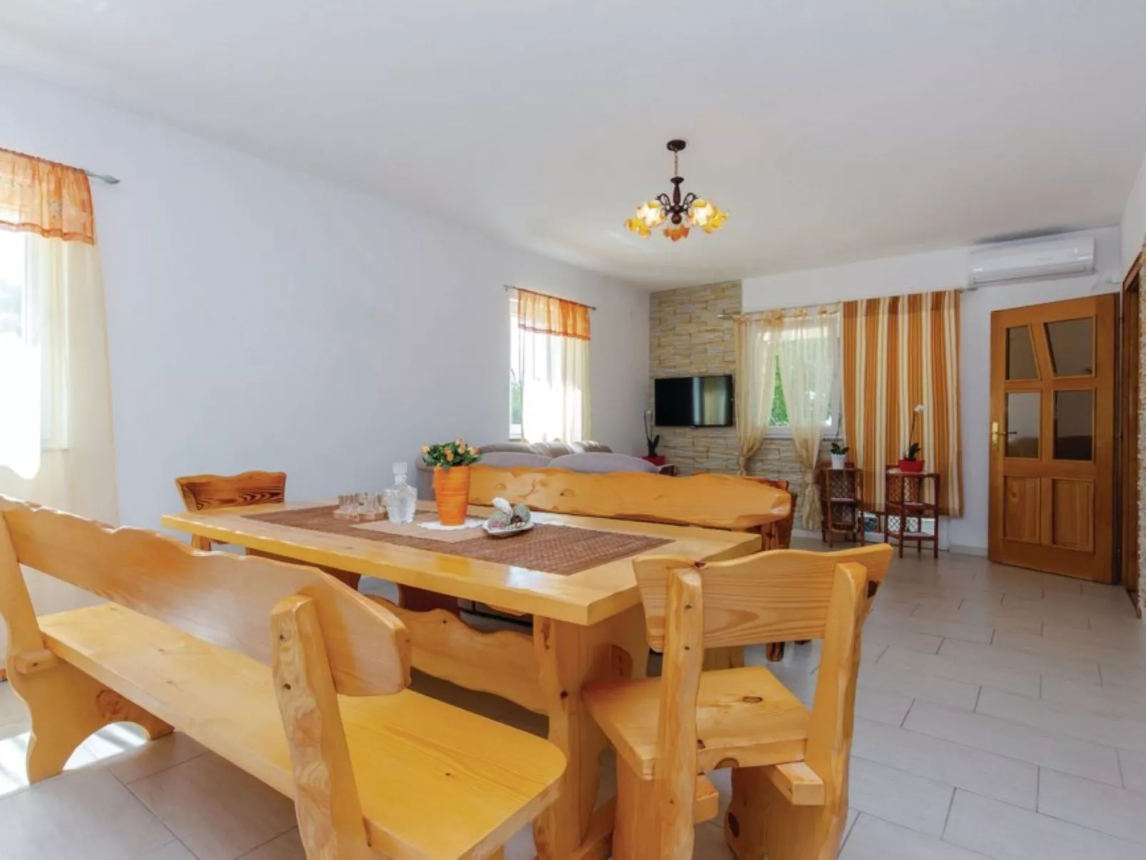 Villa "Haus mit pool" mit eigenem Pool-Binnen