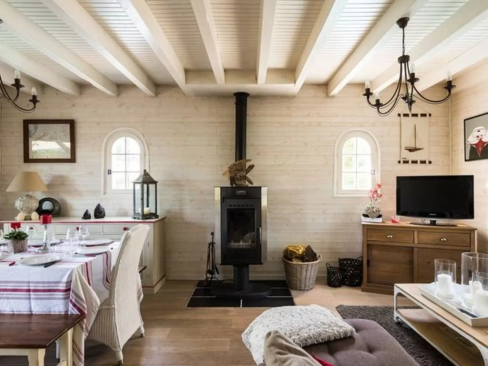 10 p mit beheiztem Pool-Binnen