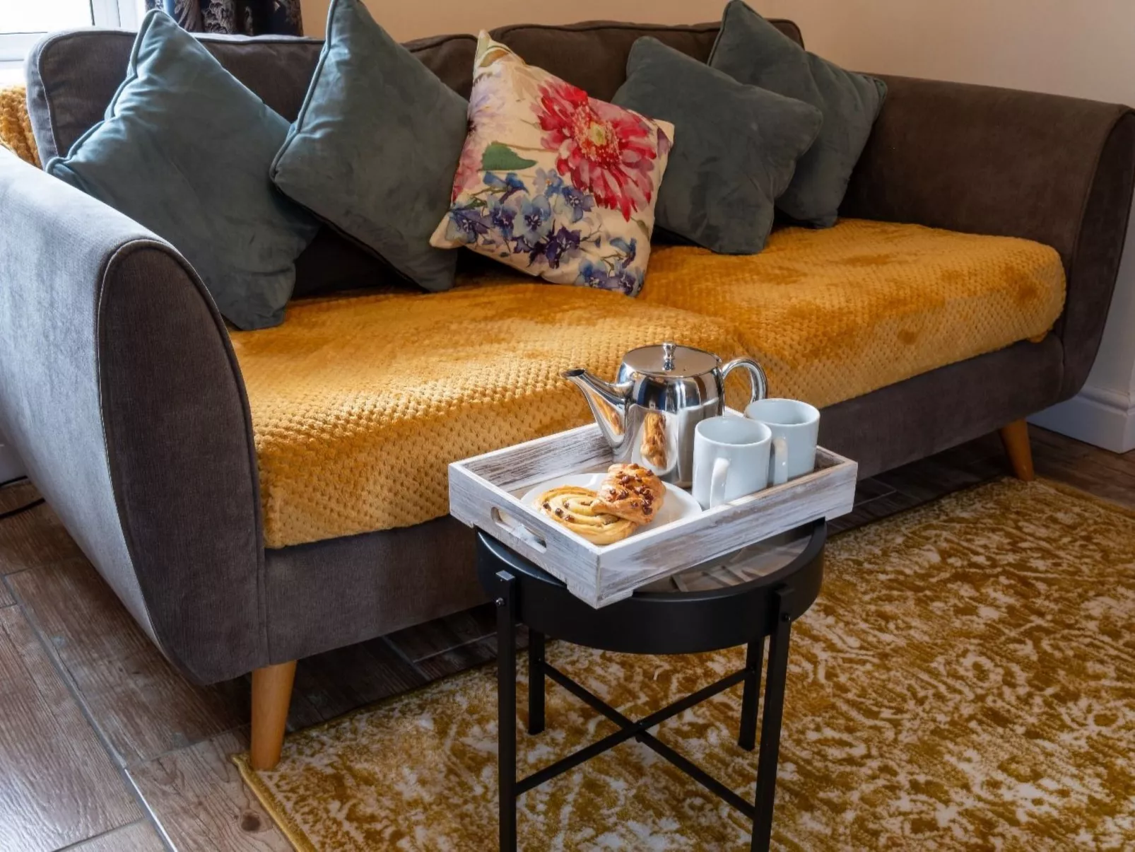 Doverow Cottage-Image-tags.info