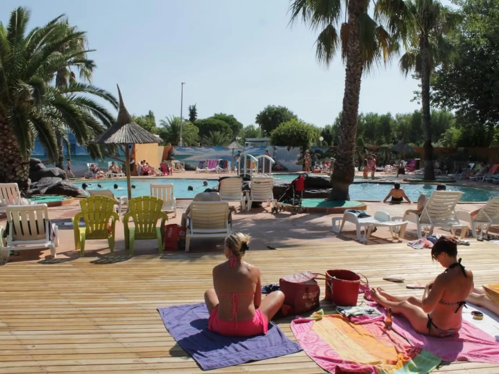 Mobilheim mit Terrasse-Buiten