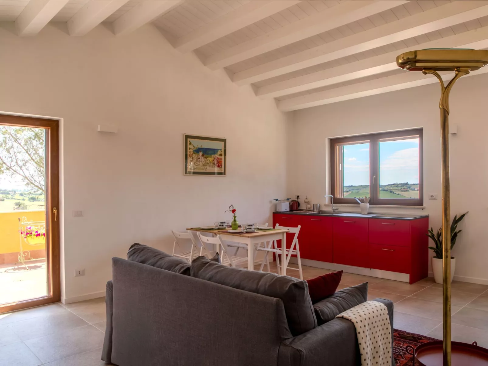 Haus mit Terrasse mit Aussicht und Gemeinschaftspool-Binnen