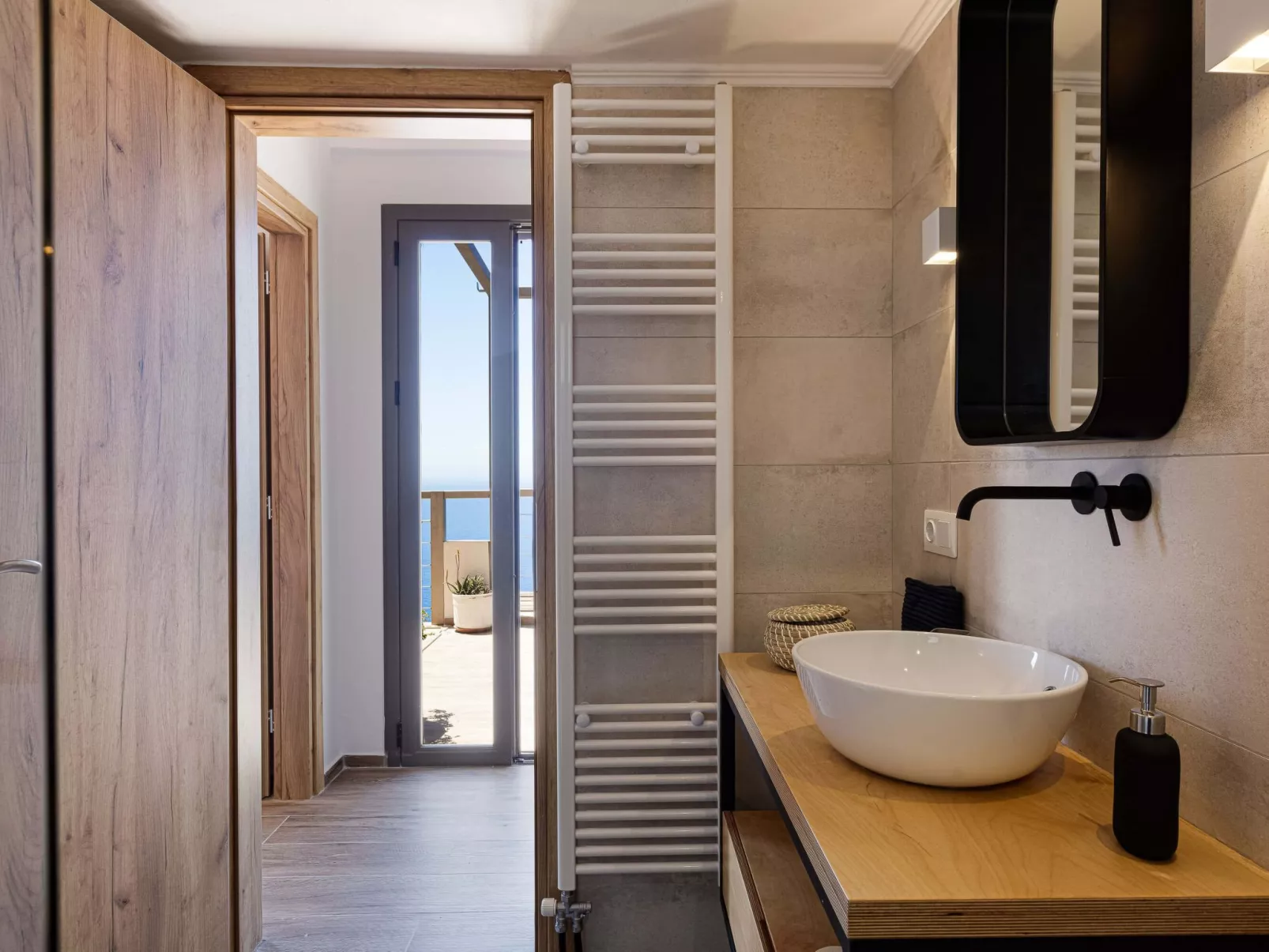 Villa Spiros ist eine renovierte Vermietung voll - Image-tags.info