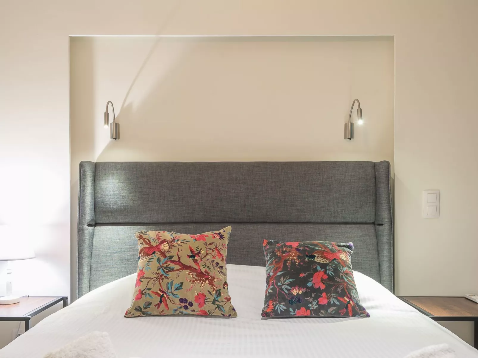 Stilvolle 2 Schlafzimmer, nur wenige Schritte von Fokionos Negri-Binnen