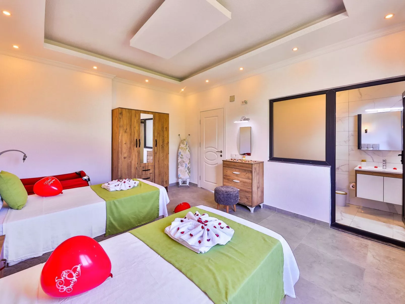 Villa inmitten der Natur-Image-tags.info