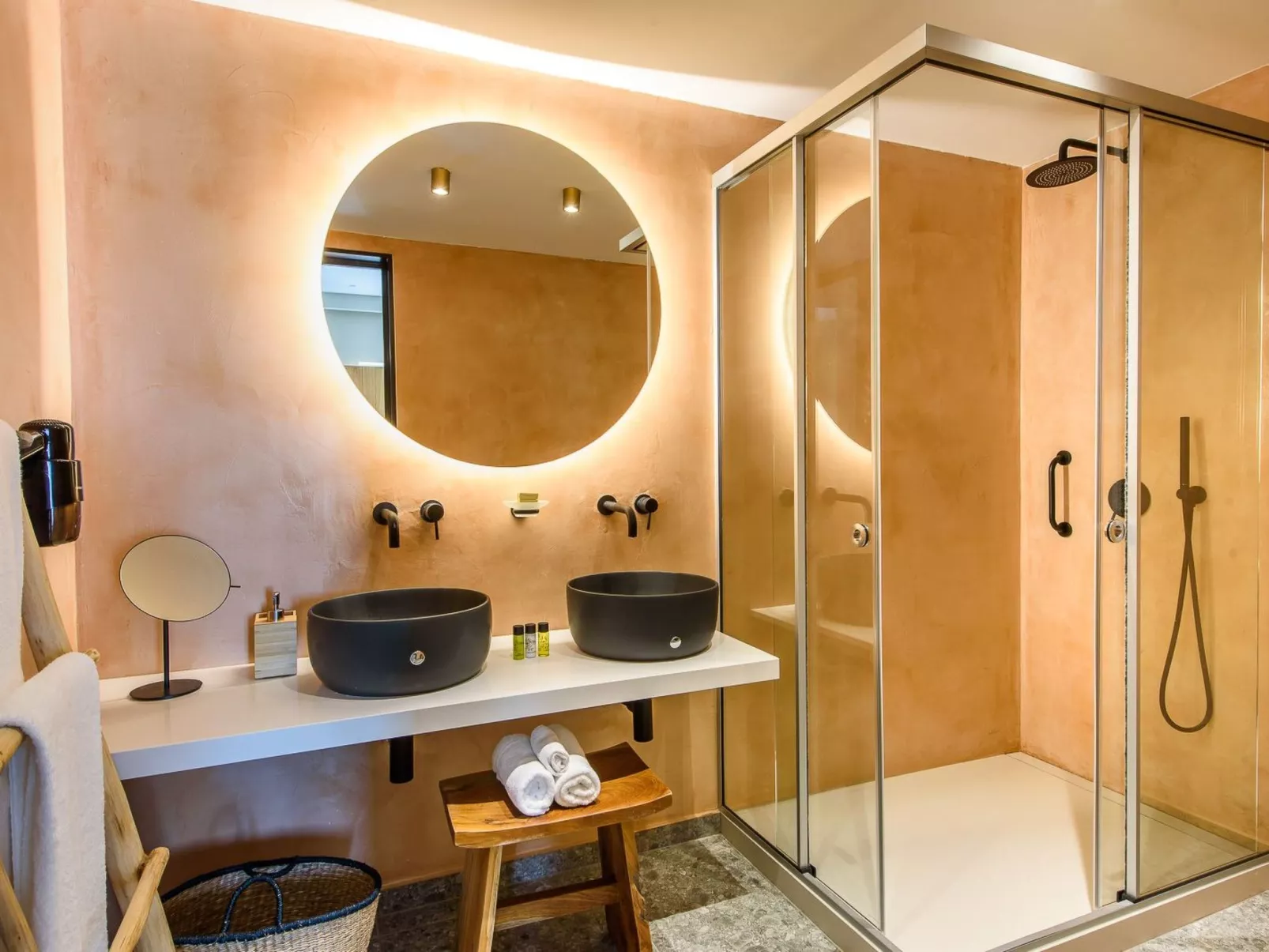 Caldera Anissaras Villen - Theros Konzept-Binnen