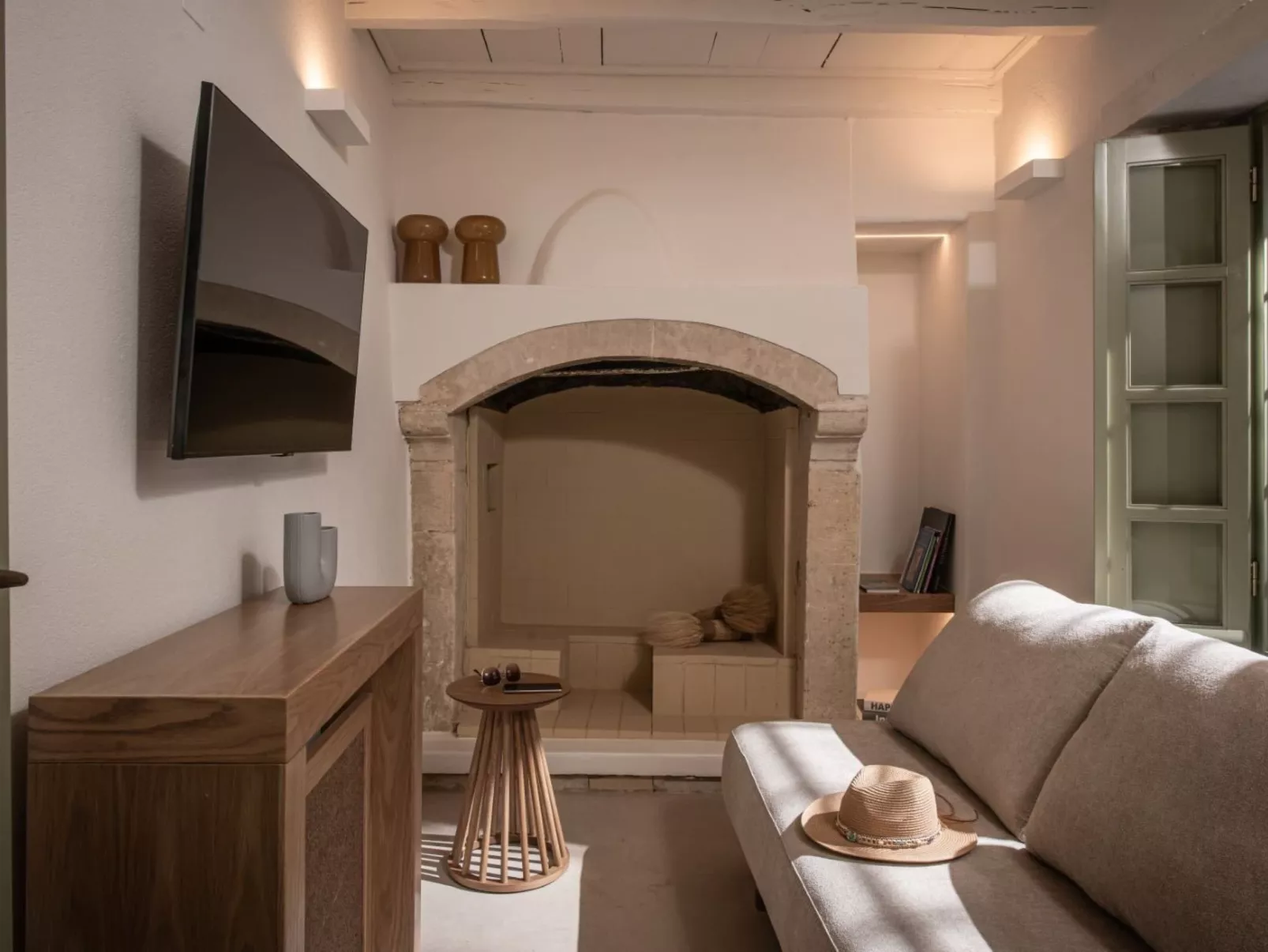 Mint Villa "by Checkin"-Binnen