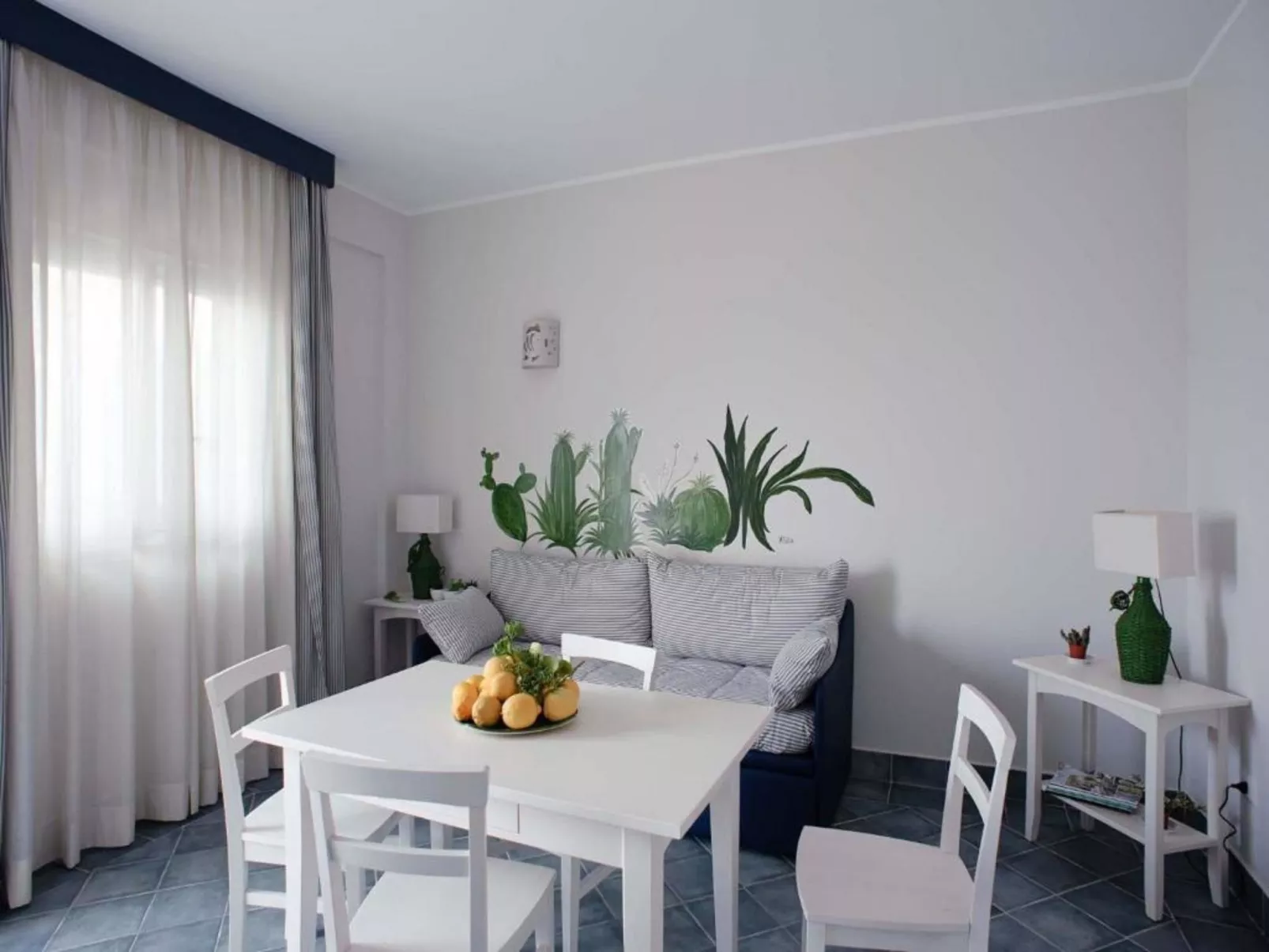 Flach violett-Binnen