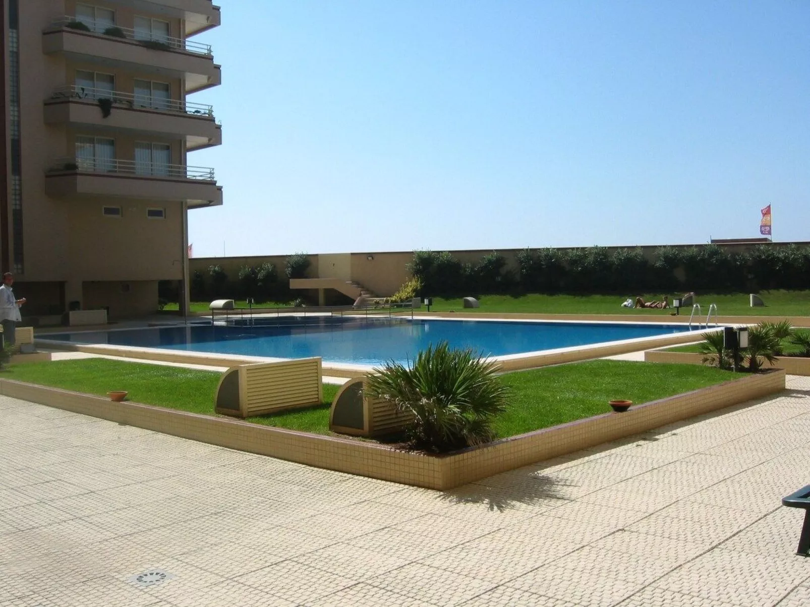 Meerblick First Line mit 2 Pools 1-Buiten