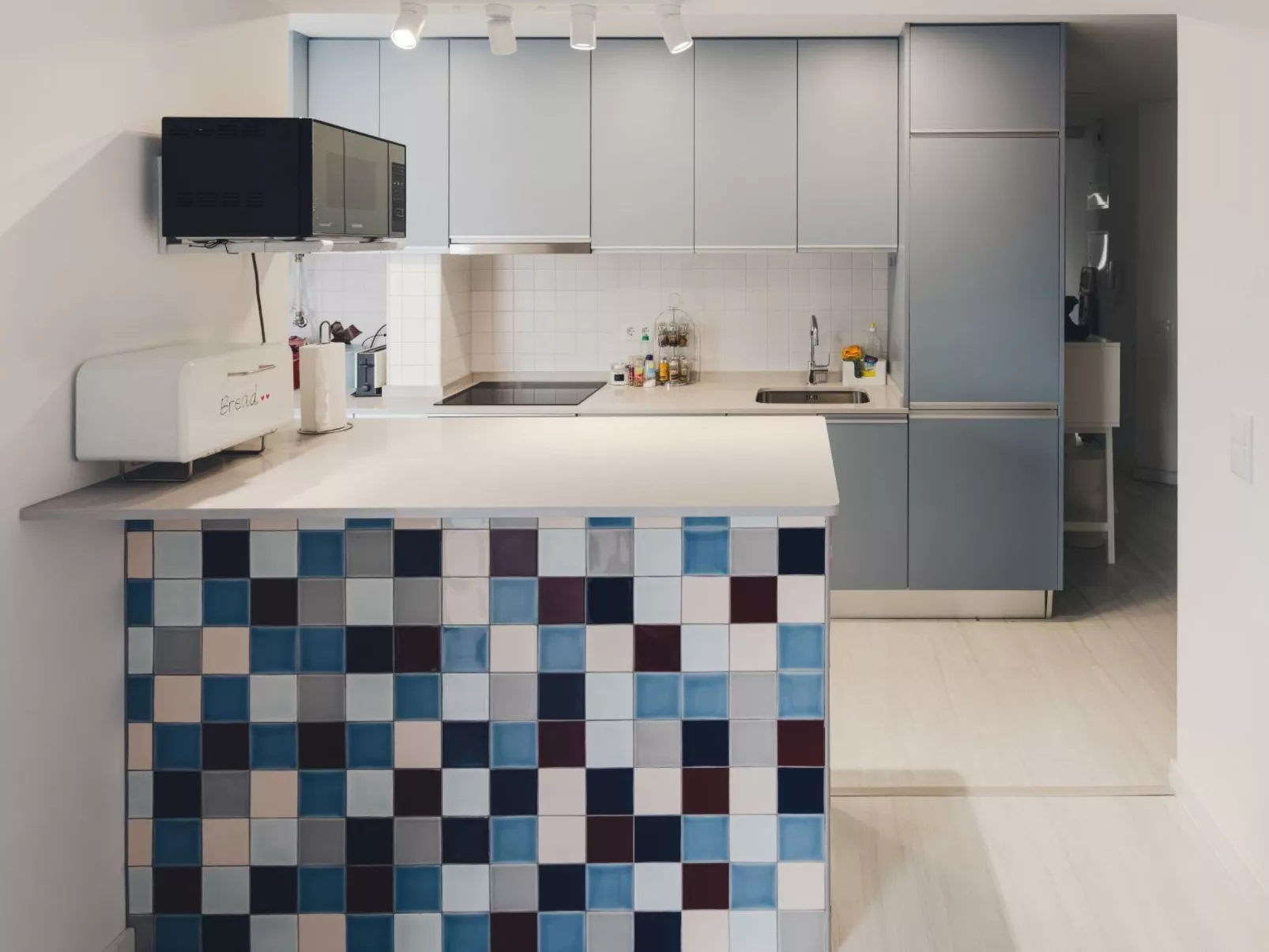 "Haus Beach Waves"-Image-tags.info