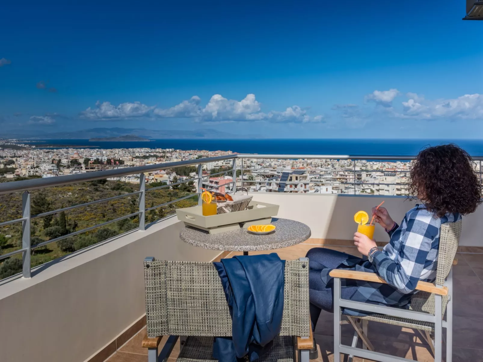 Karmilos Hill Villa - absolute Privatsphäre-Buiten