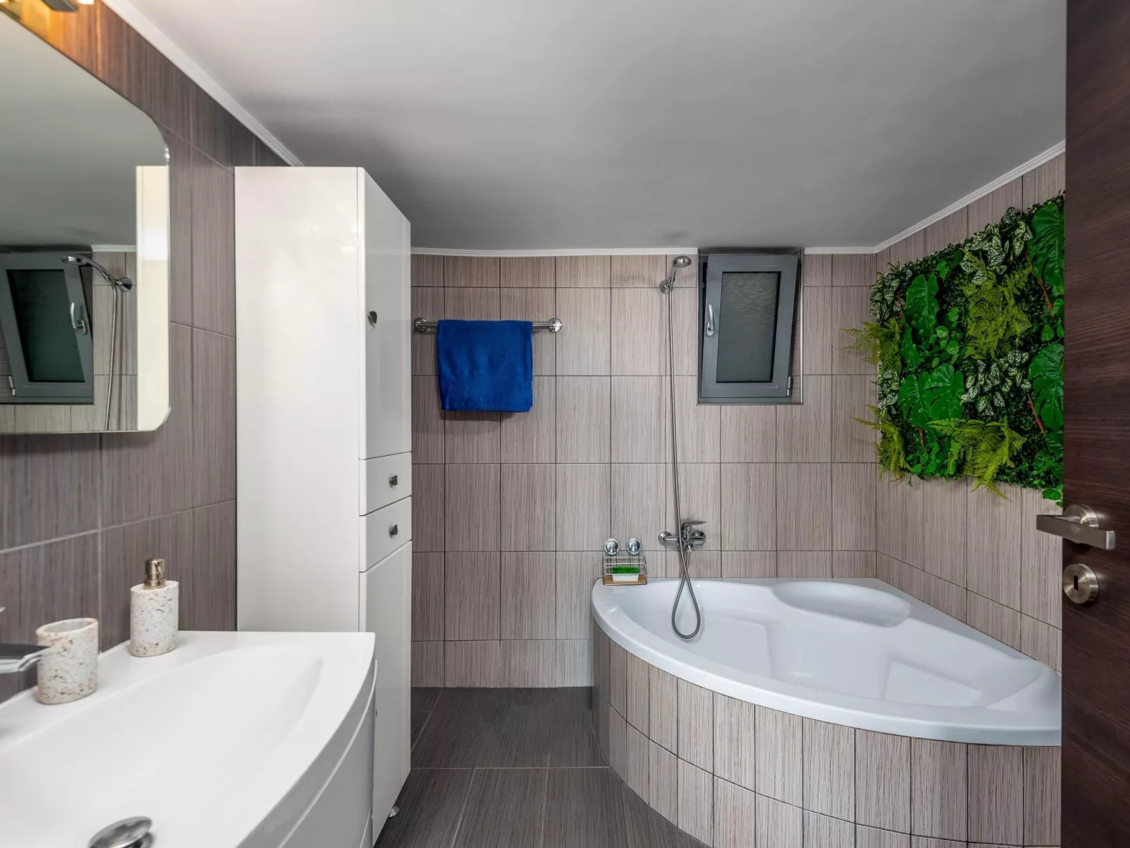 Villa Articiano mit Whirlpool und herrlicher Aussicht-Binnen