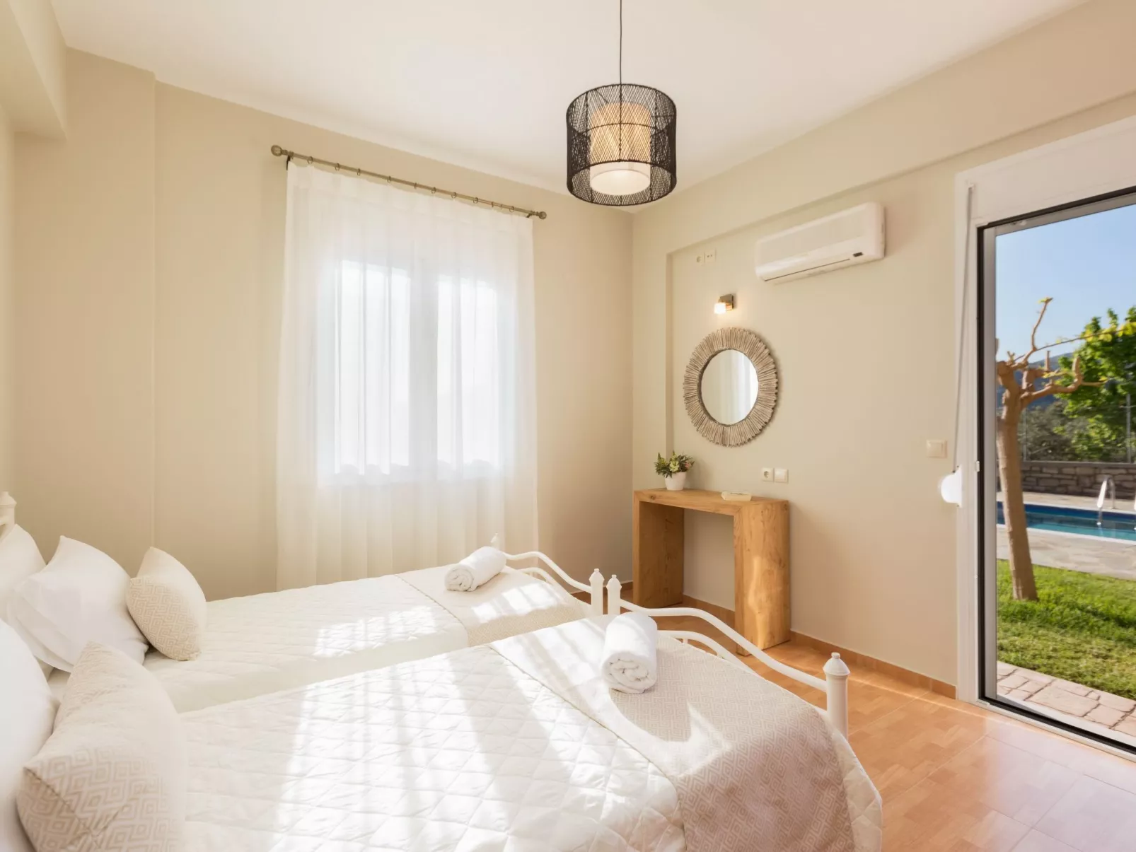 Ruhige Villa mit privatem Pool, BBQ und Kinderbereich-Image-tags.info