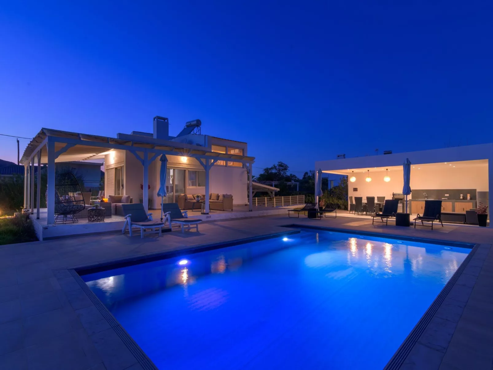 WEISSES HAUS-Image-tags.info