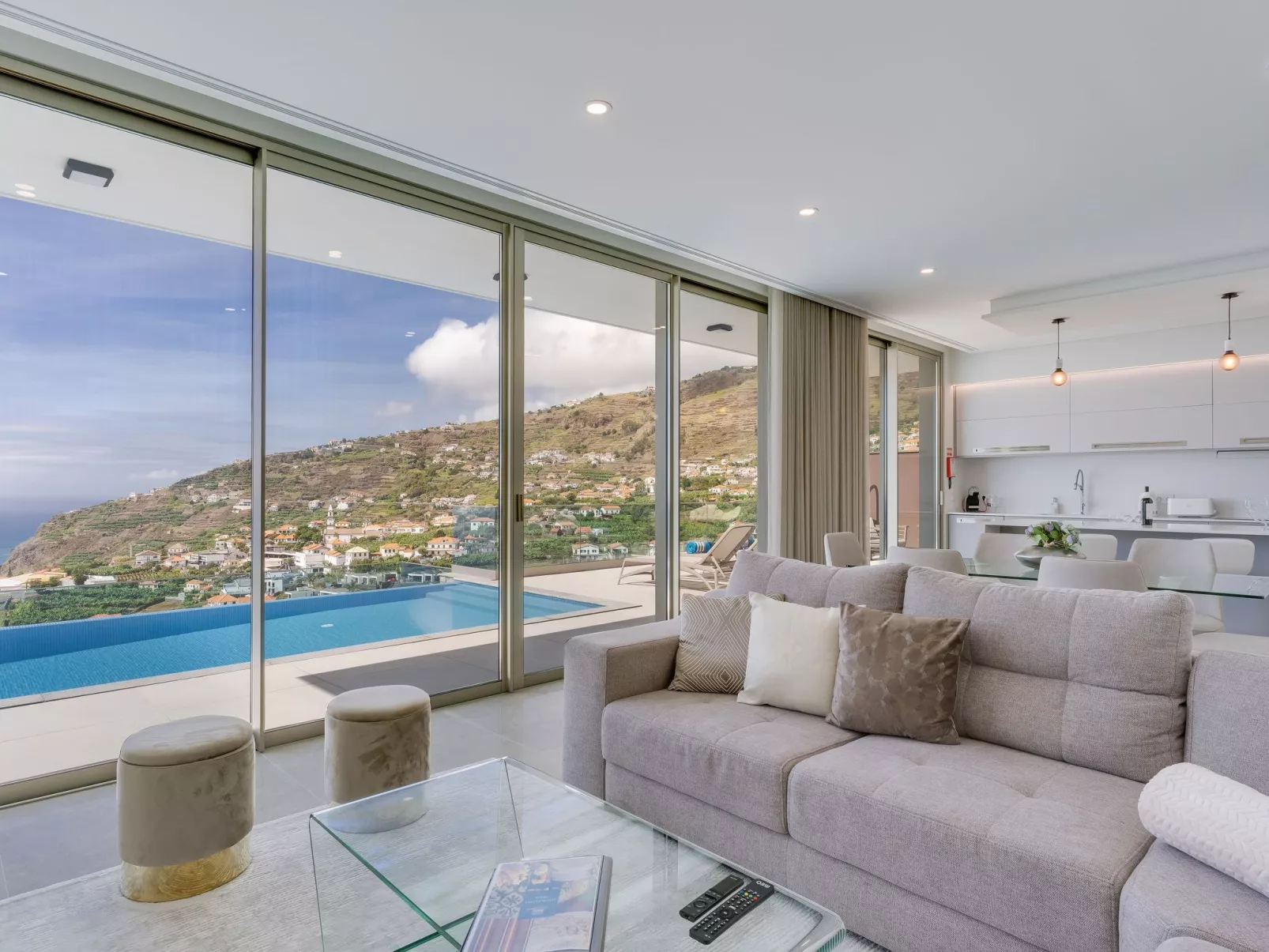 Villa Bianca-Image-tags.info