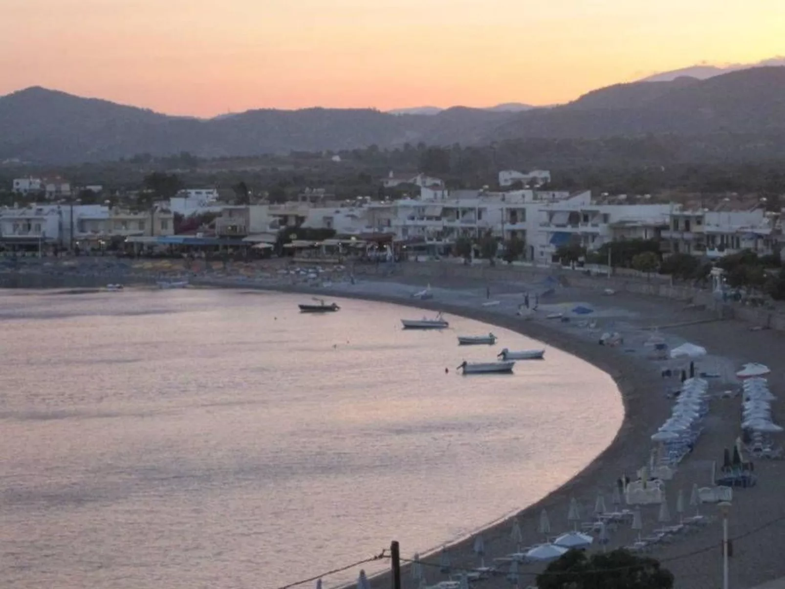 Charmantes Ferienhaus in Archangelos mit großem Balkon-Image-tags.info