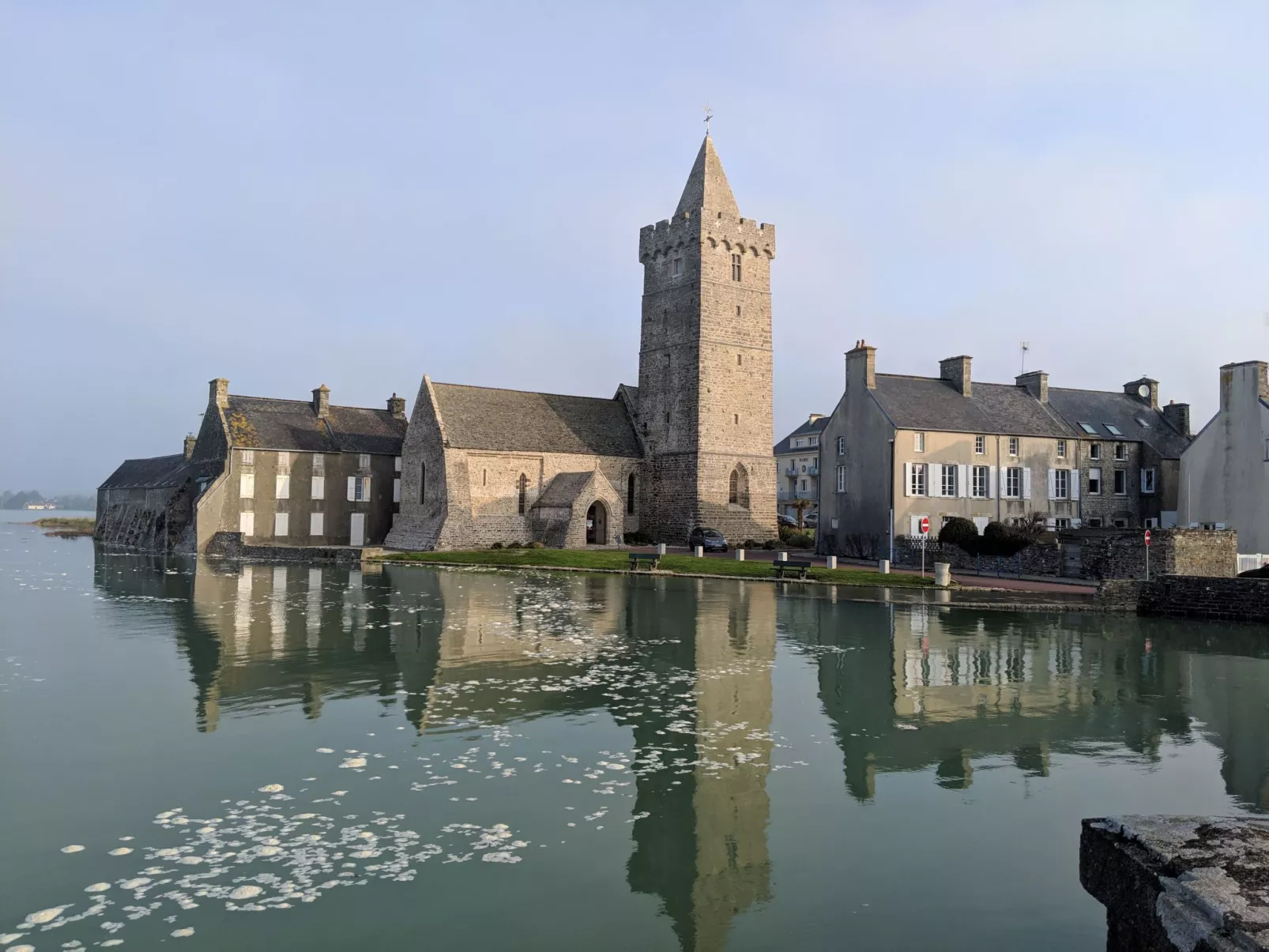 Estate "Le Pressoir" (Die Kelterei)-Buiten