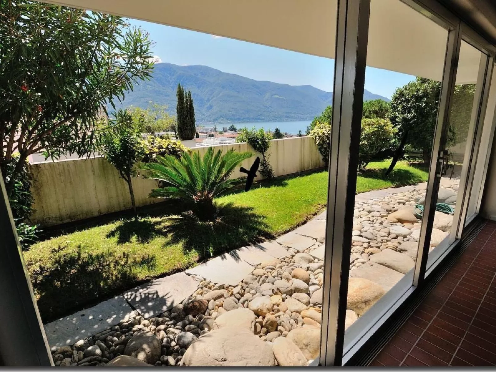 My charming nest-Buiten