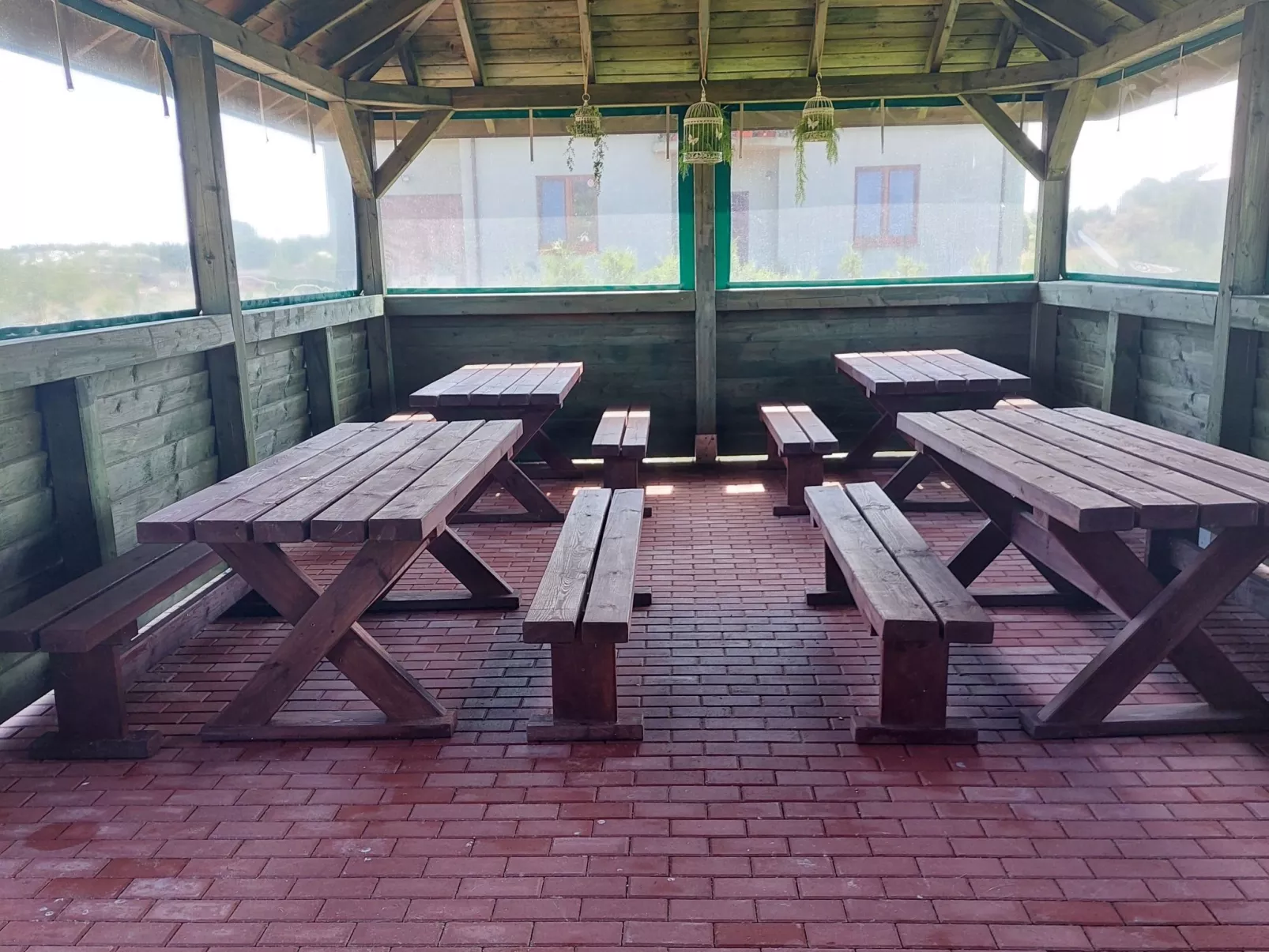 Green Corner Cottage 1-Buiten